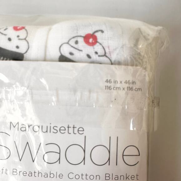 Swaddle Designs Marquisette Blanket - Cupcake Print - Picture 5 of 6